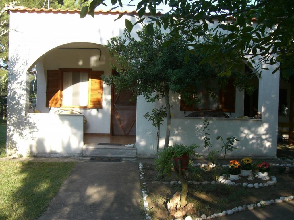 Garden Bungalow Valentina Ставрос Экстерьер фото
